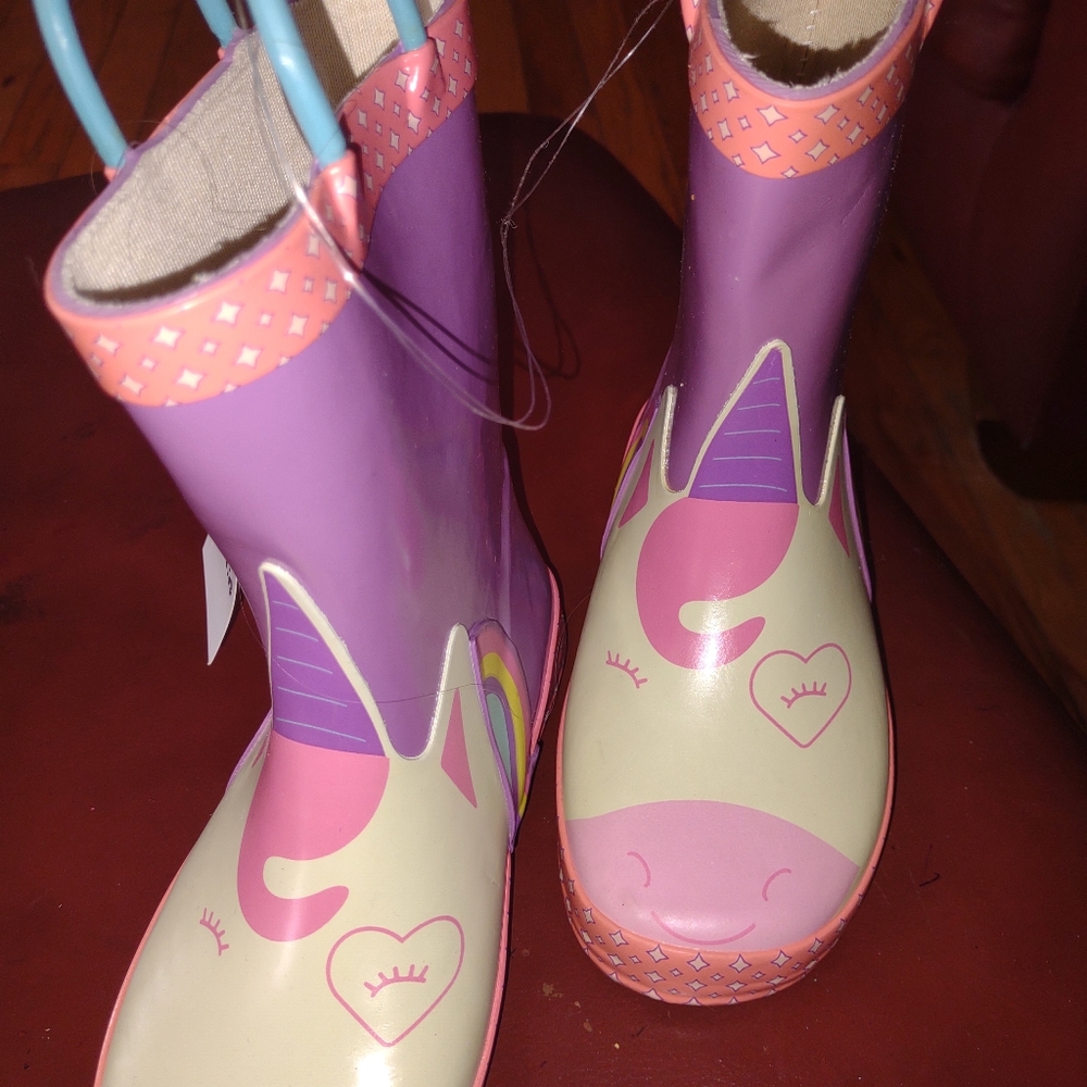 Girls boots, Girls size 12, no brand type.